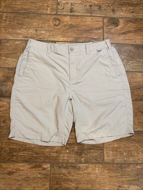 Simms Men's Light Gray Athletic Shorts